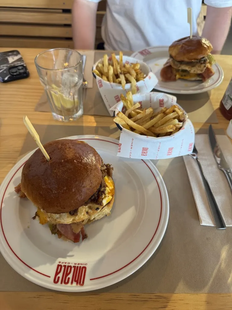 Jason O'Connor_Ohlalá Diner_Arona_review