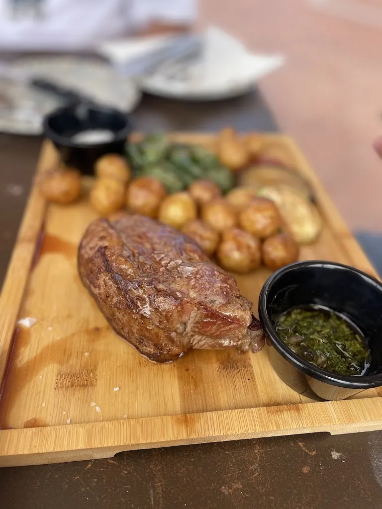 Betty Petrescu_Carne a la piedra tropical tenerife_Arona_review