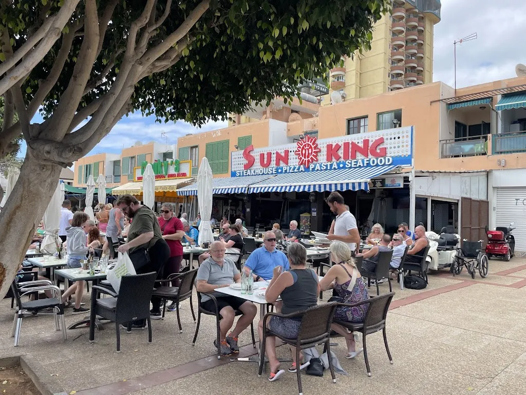 RESTAURANTE SUN KING restaurant in Arona