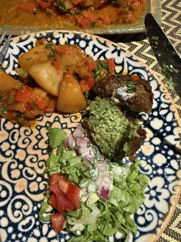 Shane Gubbins_ILILI Restaurant_Arona_review