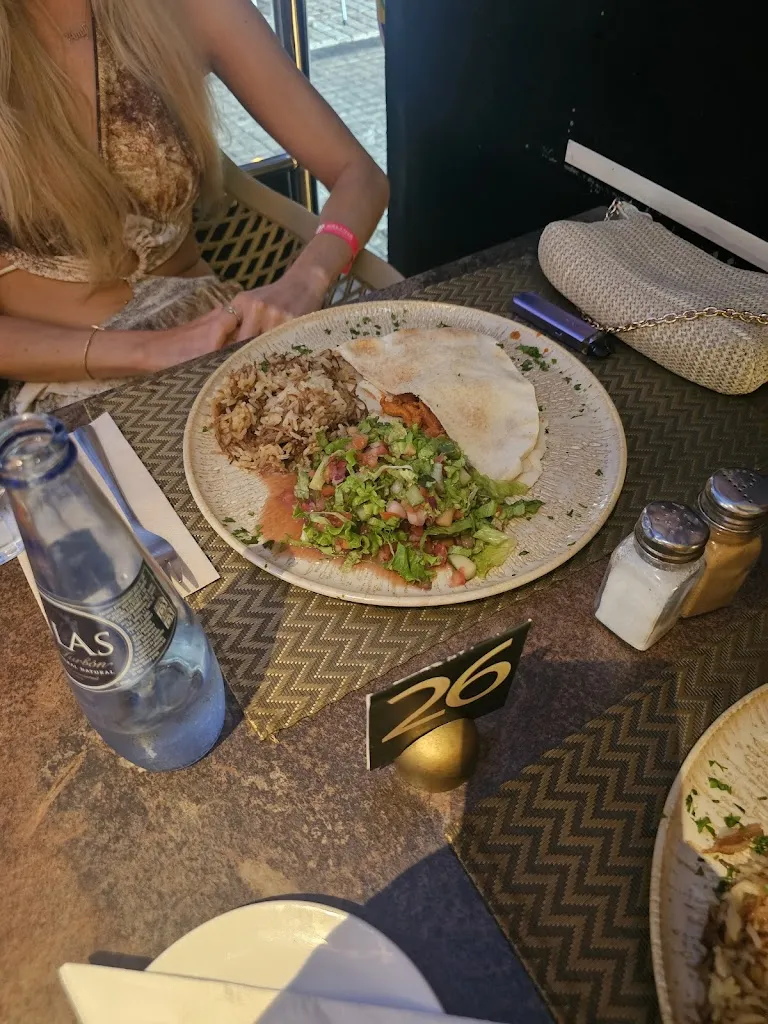 Ally Hopkinson_ILILI Restaurant_Arona_review