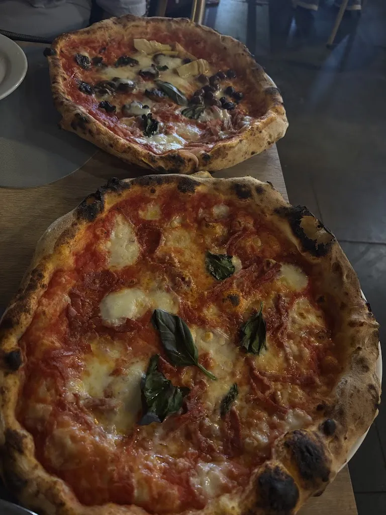 Jade Smiles_La Piazzetta_Arona_review