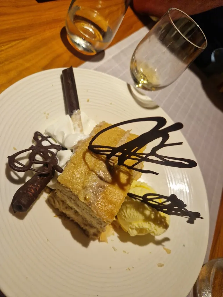 Barbara Harrigan_Santa Rosa Grill Restaurant_Arona_review