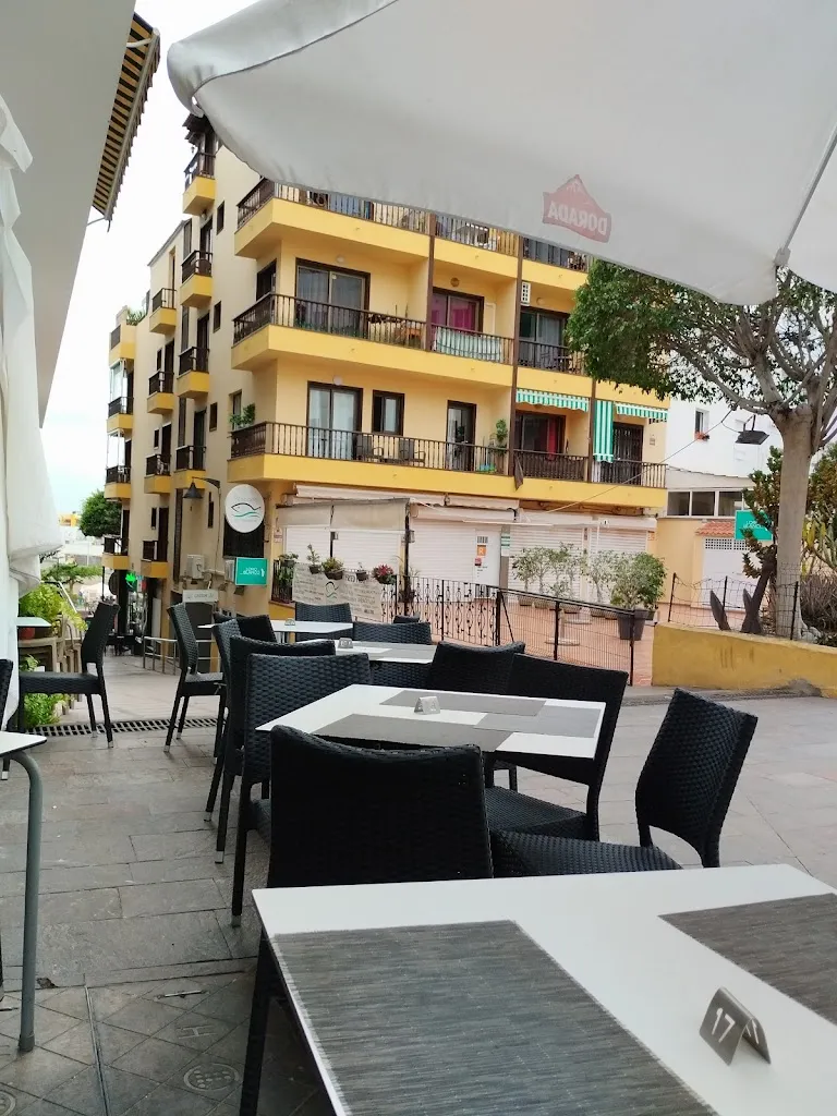 Pescaito los cristianos restaurant in Arona