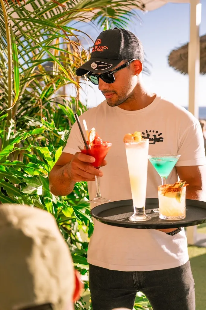 Roca Blanca Beach Club & Restaurant restaurant in Arona