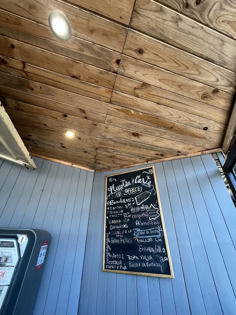 Arturo Perez Rodriguez_Kiosco Mercadillo_Garafía_review