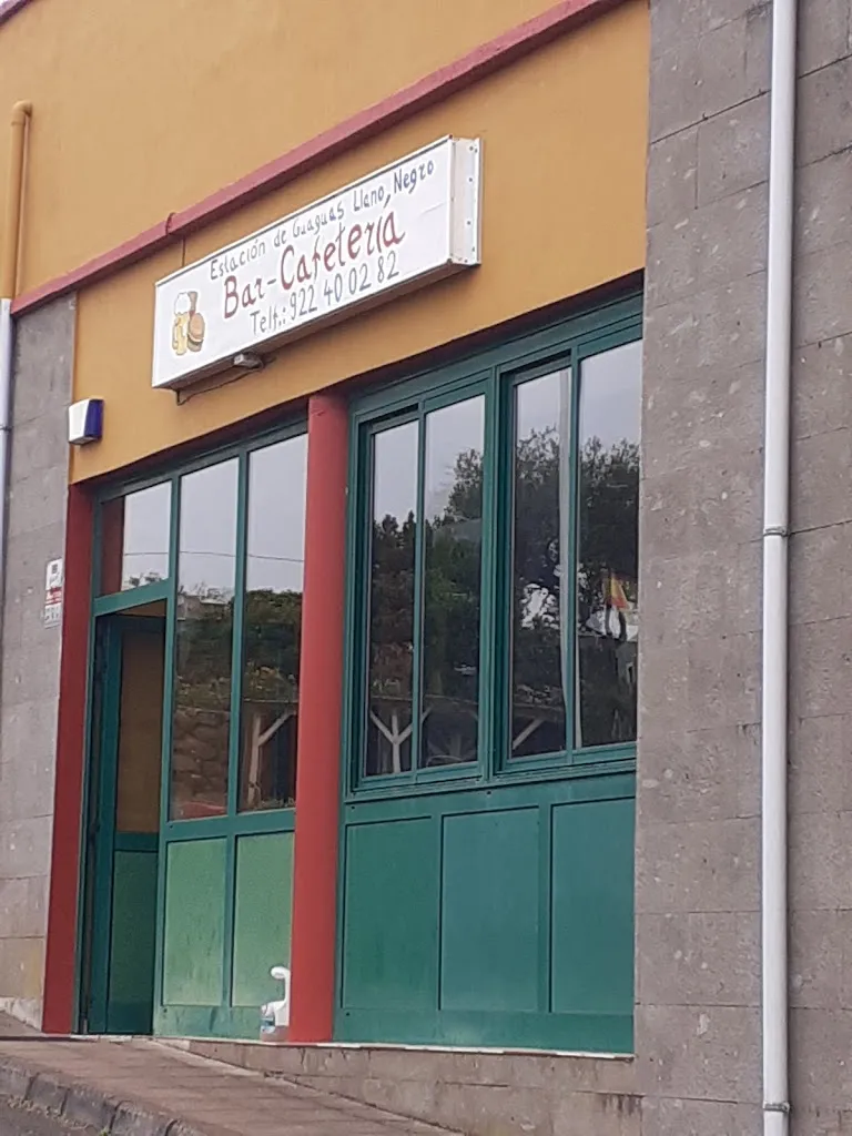 Estación de Guaguas de Llano Negro restaurant in Garafía