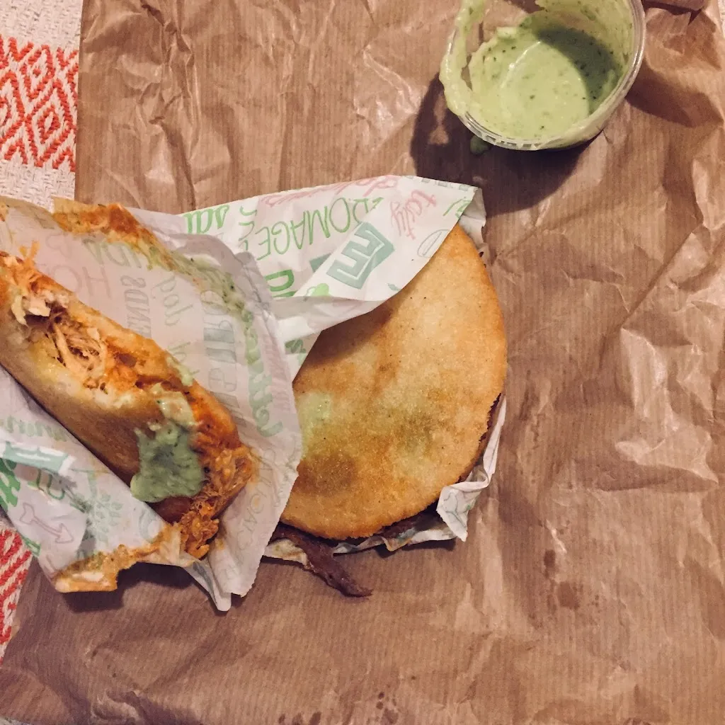 Gabrielle Saldaite_Arepera ´82_Granadilla de Abona_recensione