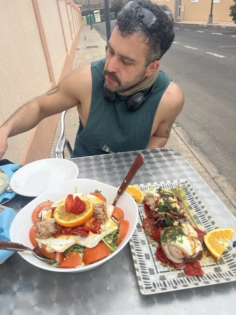 Suzan Rinow_Floro home restaurant_Garachico_review