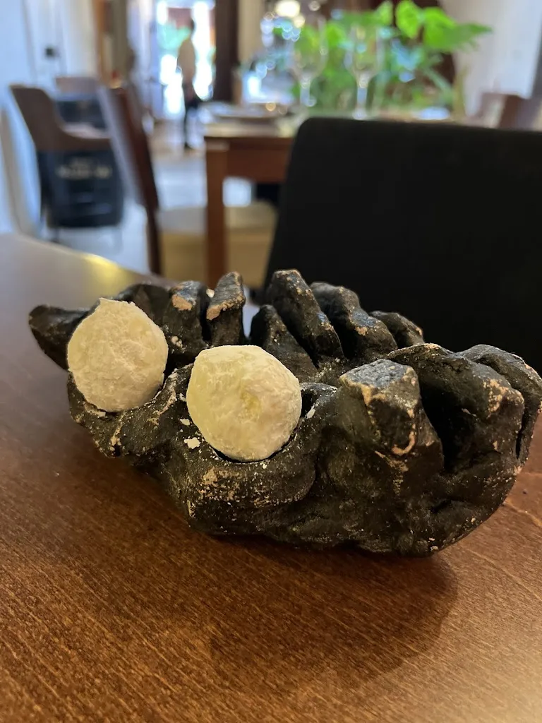 Calvin Young_Tizon Restaurante Vinoteca_Garachico_review