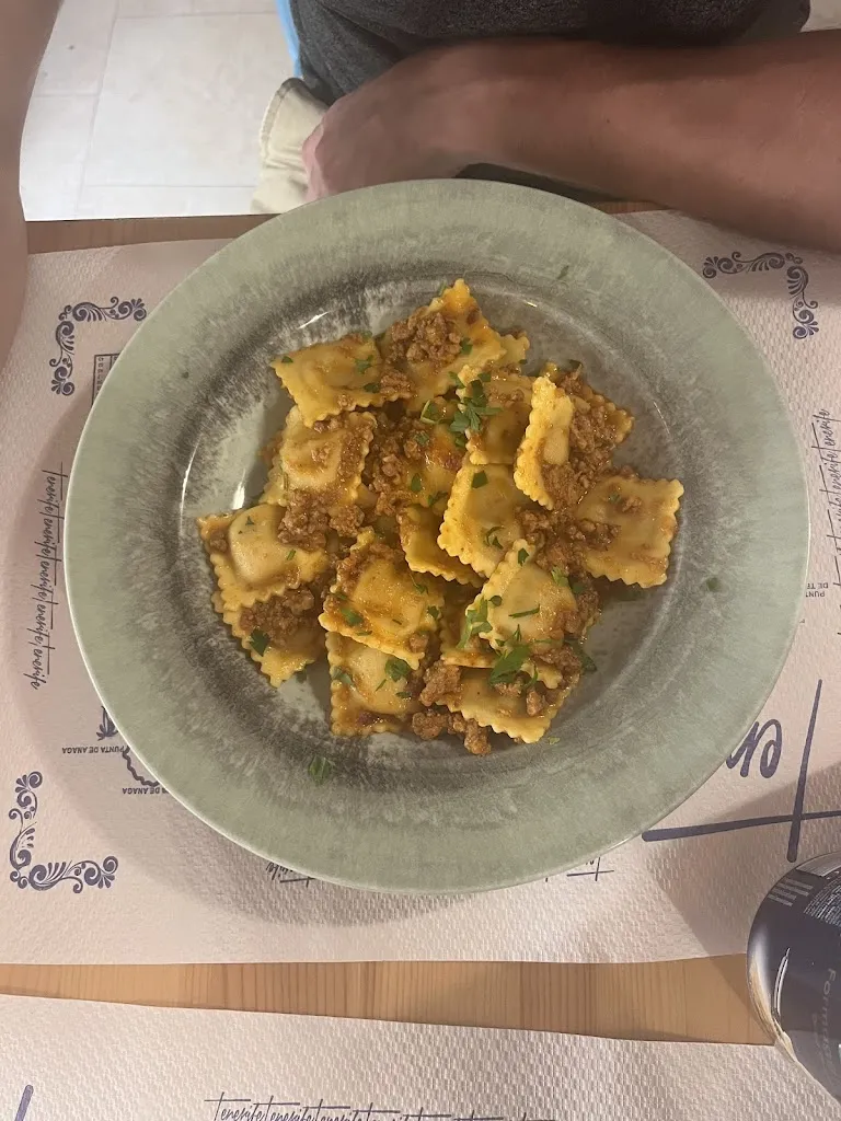 Adrianna Deka_Pizzería Bacco_Garachico_review