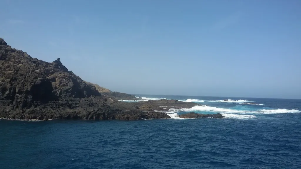 Magda Pérez_Las lavas_Garachico_avis