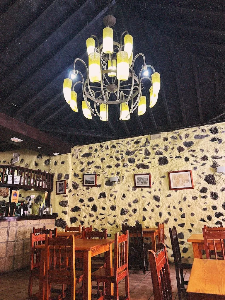 Salome Hint_Tasca Restaurante Los Pinos_Garachico_review