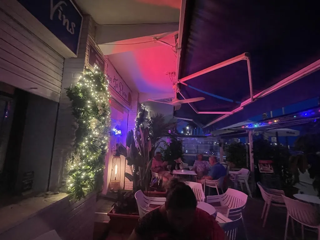 Leigh Hobson_Nina Jo Playa_Villajoyosa/Vila Joiosa la_review