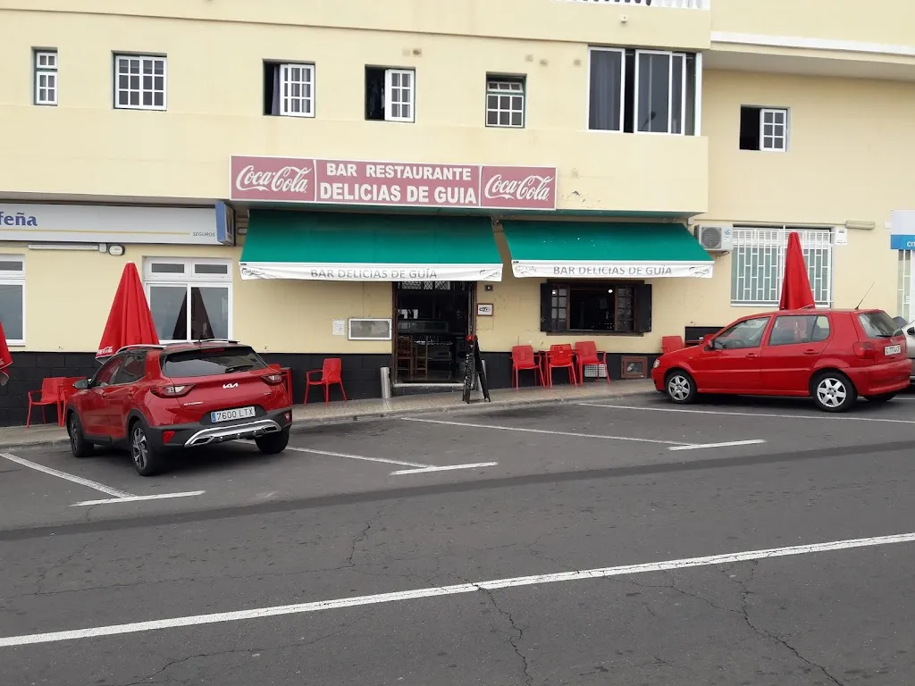 Christian Carle_Bar Restaurante Delicias de Guia_Guía de Isora_recensione