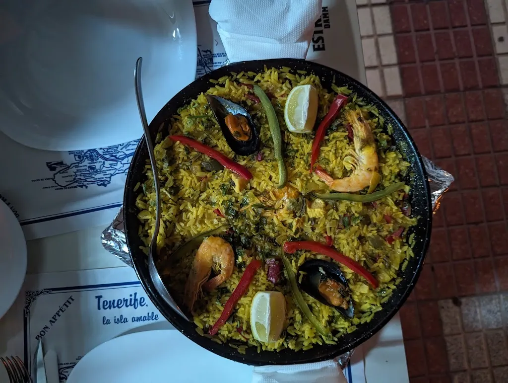 Marian Vulpe_Bar Restaurante Las Parrillitas_Guía de Isora_review