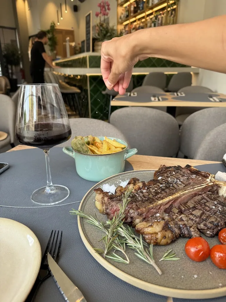 Maria Martinez Pina_Garbo_Villajoyosa/Vila Joiosa la_recensione