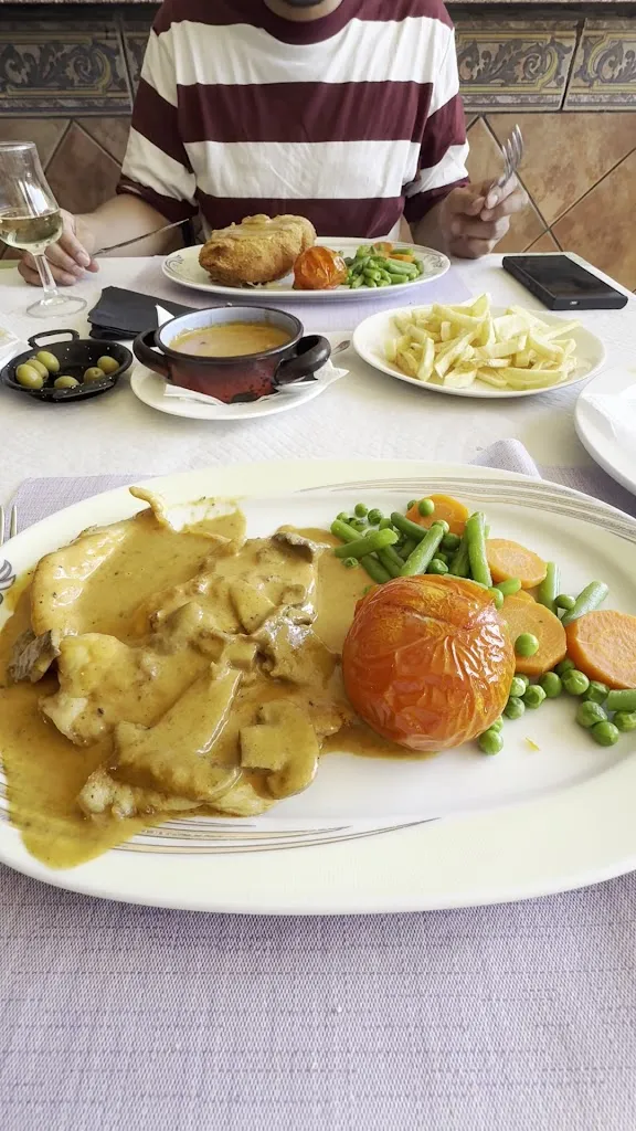 frente campo de futbol agua dulce_Guía de Isora_slider_image_2