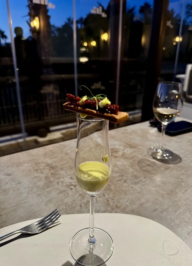 Rajan Sharma_Melvin by Martin Berasategui_Guía de Isora_recensione