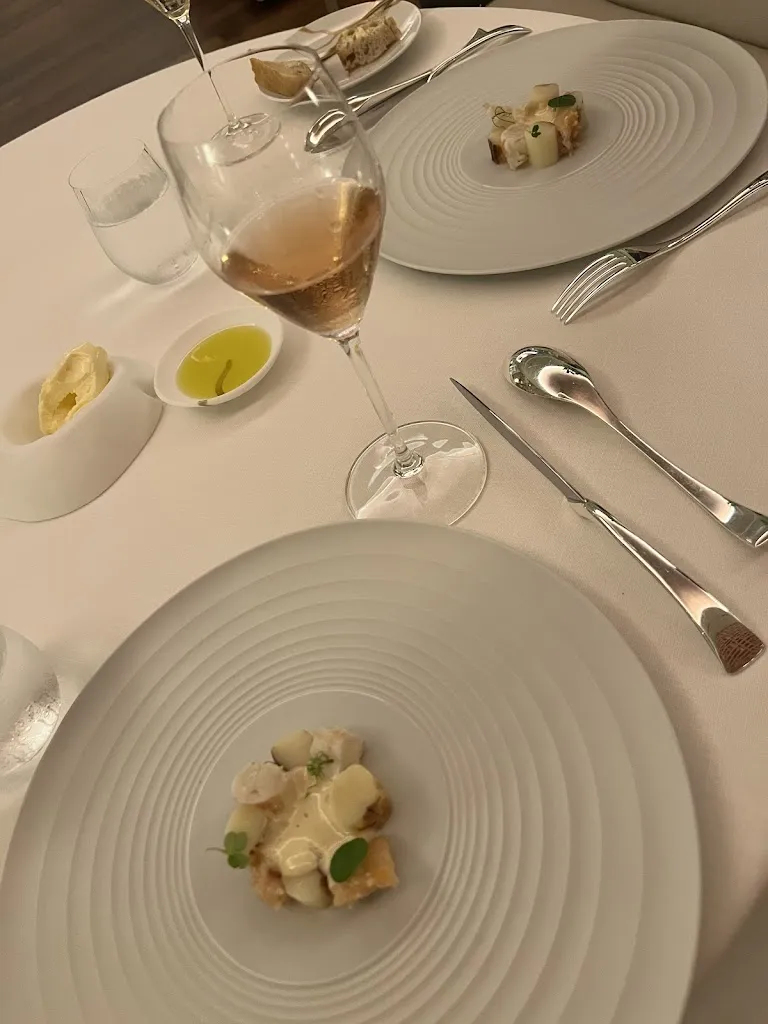 Emma Lounsbury_M.B Martin Berasategui_Guía de Isora_review