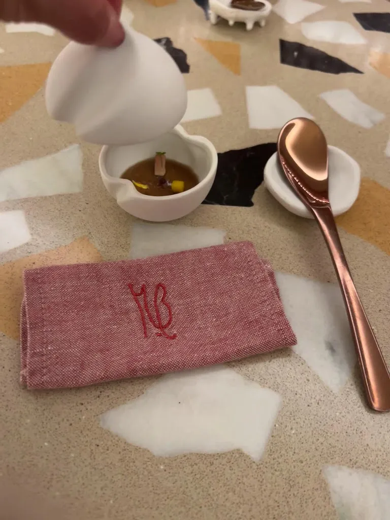 Vicky p_M.B Martin Berasategui_Guía de Isora_review