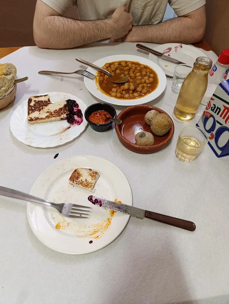 Petra J._Guachinche Abreu.._Guía de Isora_review