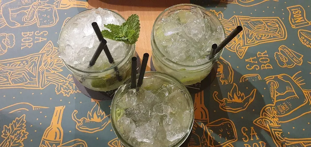 Monika Torhanyne Csasznyi_Bistro Gamberro_Guía de Isora_review