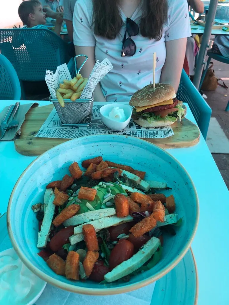 Hanka Kryzánková_ZI-GO Restaurant_Guía de Isora_review