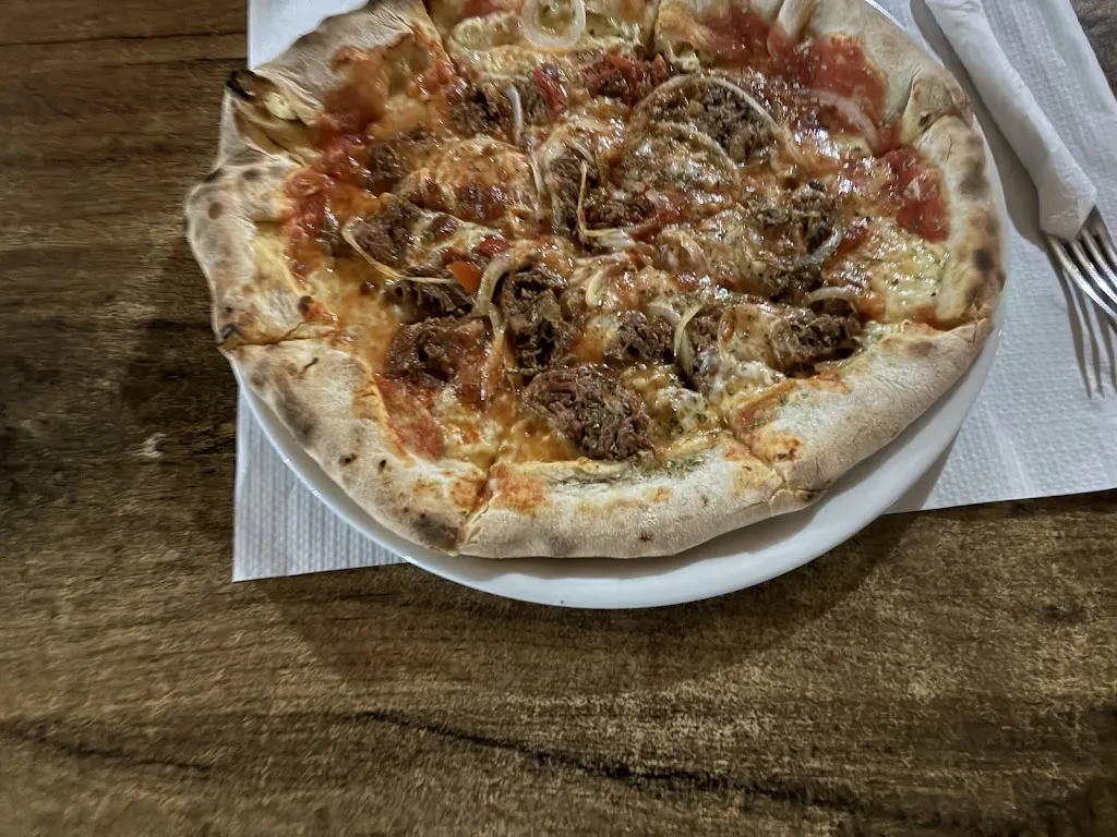 Tanya Newman_Pizzería FAMILY_Icod de los Vinos_review