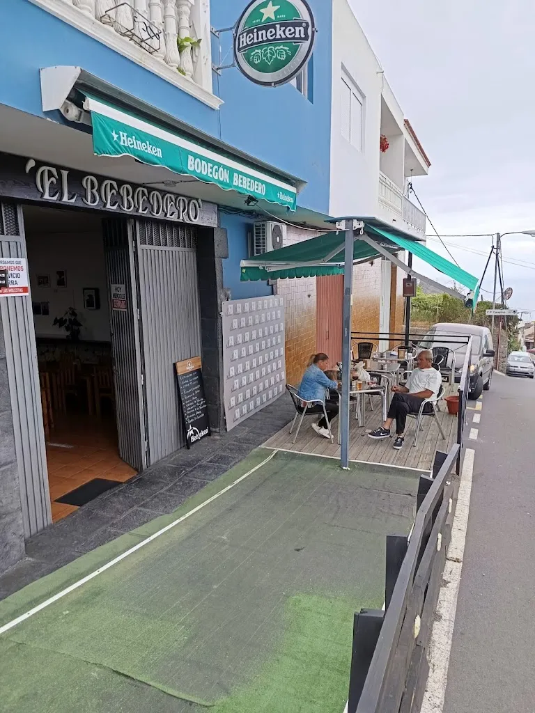 Restaurante "BODEGÓN EL BEBEDERO" de Álvaro Peña ristorante a Icod de los Vinos