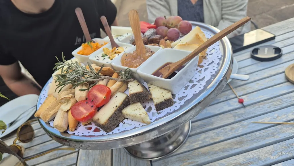 Nathaniel Kempster_La Casa del Drago_Icod de los Vinos_review