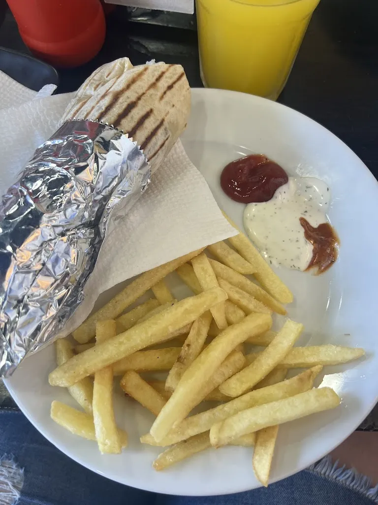 Anastasia Peregudova_Argana pizzeria kebab_Icod de los Vinos_review