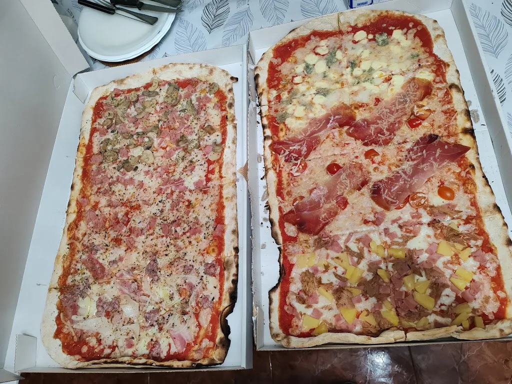 Pizza pan_Icod de los Vinos_slider_image_3