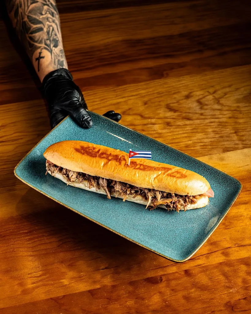 Bar Savoy Fusion_Llanos de Aridane Los_slider_image_3