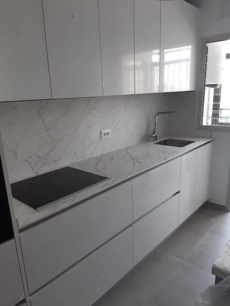 Ana Maria Diaz_Hoy Como Bien_Llanos de Aridane Los_review