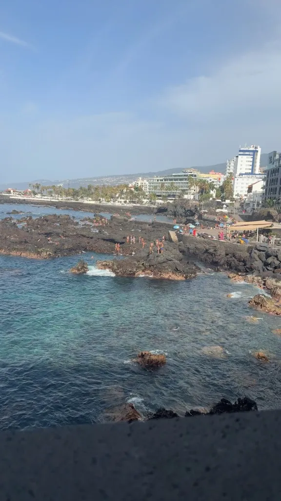 SHAUNA CROWE_Pomodoro_Puerto de la Cruz_review