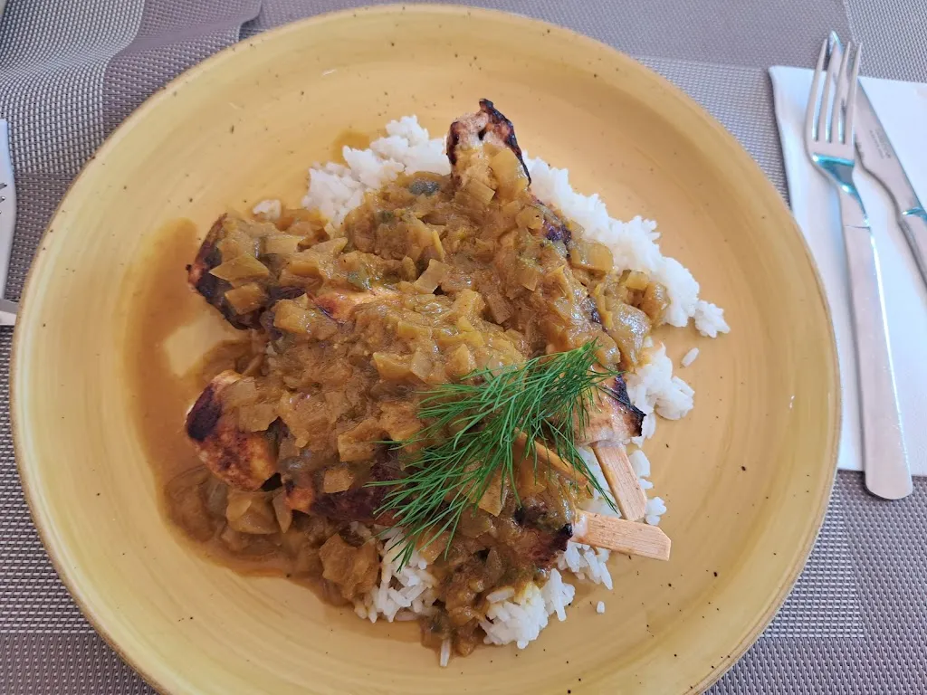 Tenerife Julie_BLANCA SQUARE_Puerto de la Cruz_recensione