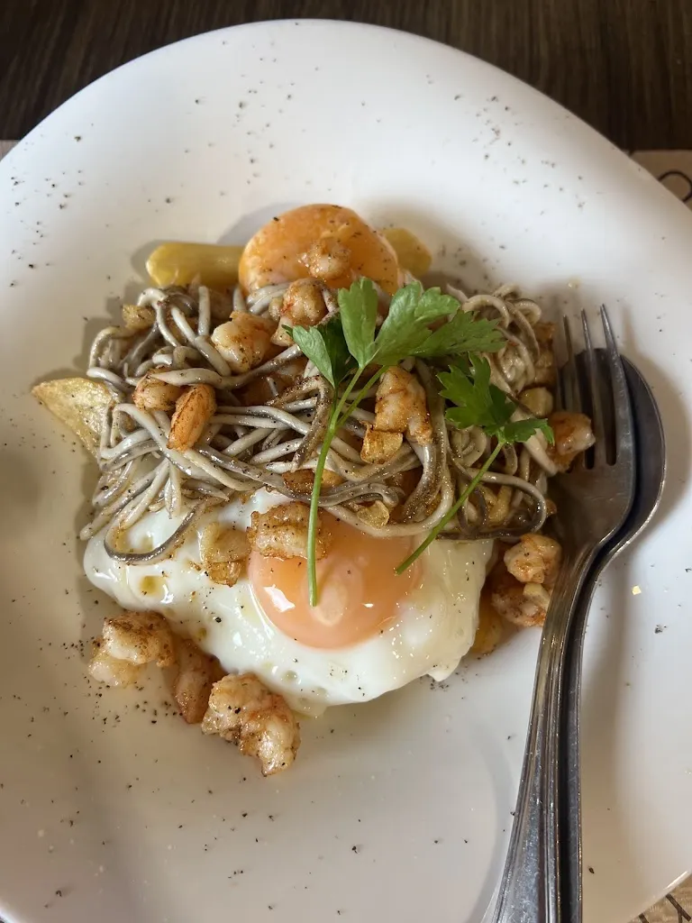 Ahmed Hussein_Bar Punta Brava_Puerto de la Cruz_review