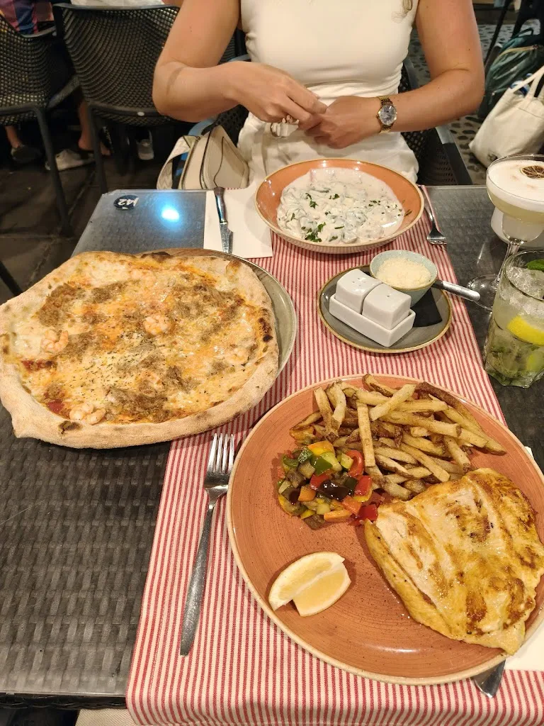 Kristian Harley_Compostelana Plaza del Charco_Puerto de la Cruz_review