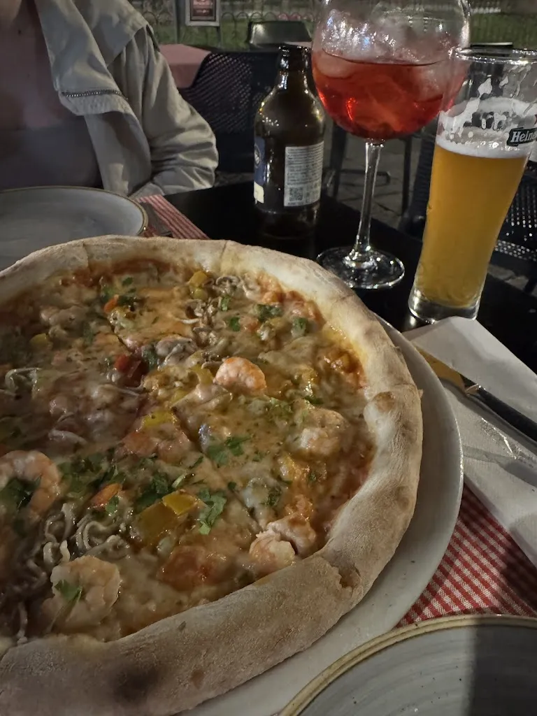 David Ioan Popescu_Compostelana Plaza del Charco_Puerto de la Cruz_review