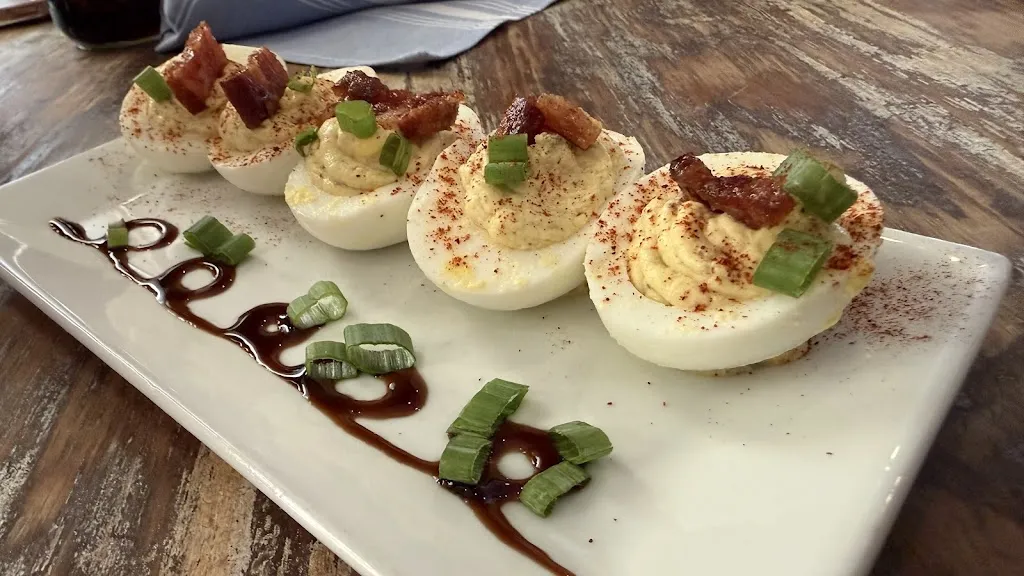 Leroy's Southern Kitchen & Bar_Puntagorda_slider_image_3