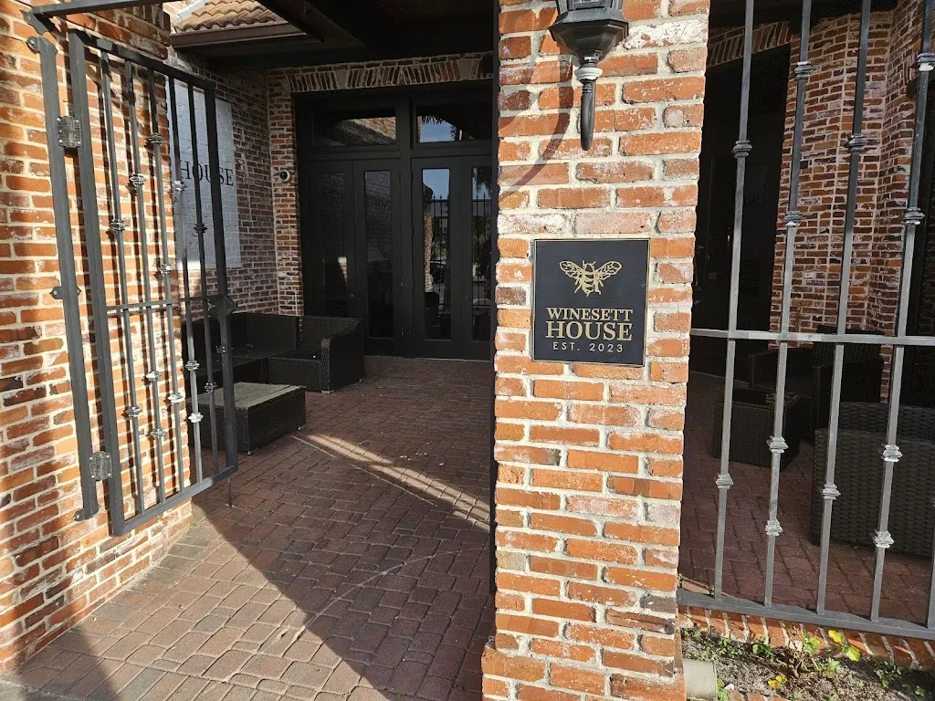 Preston Redding_Winesett House_Puntagorda_review