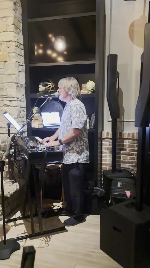 Jennifer “JFig” Figueroa_Winesett House_Puntagorda_review