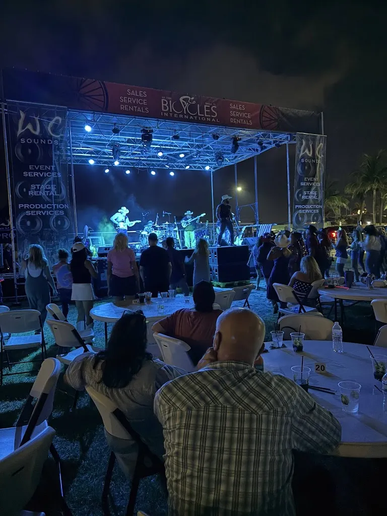 WC Sounds - Wesley Culpepper_TT's Tiki Bar_Puntagorda_review