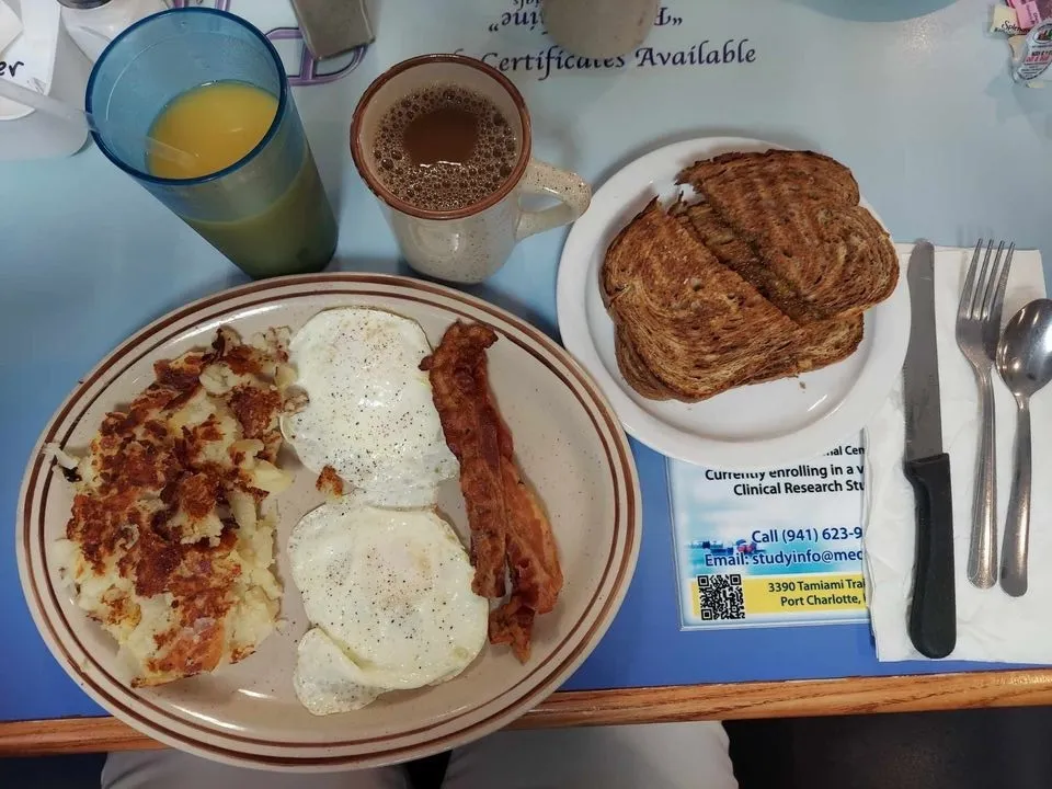 Menu_Elena's Restaurant_Puntagorda_image_9