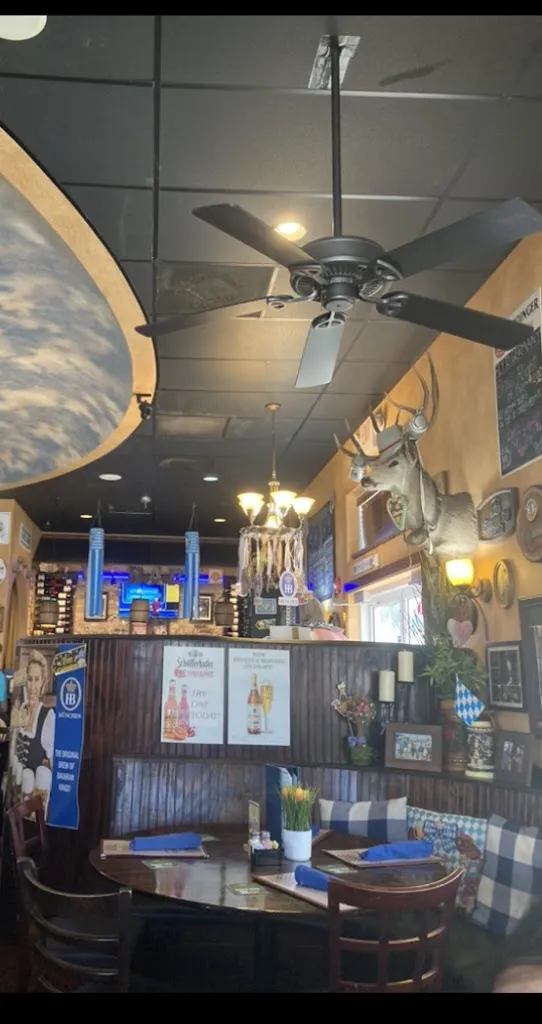 Bradley Ades_Sandra's Restaurant_Puntagorda_review