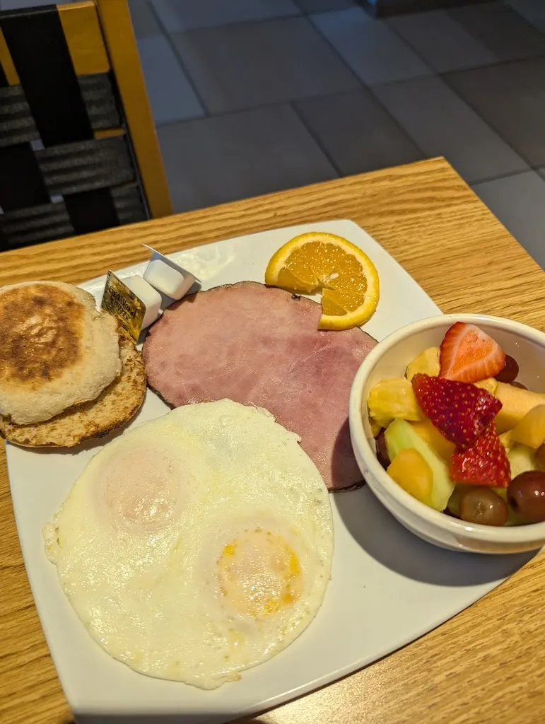 Gabriela Cadena_Dockside Grill_Puntagorda_review