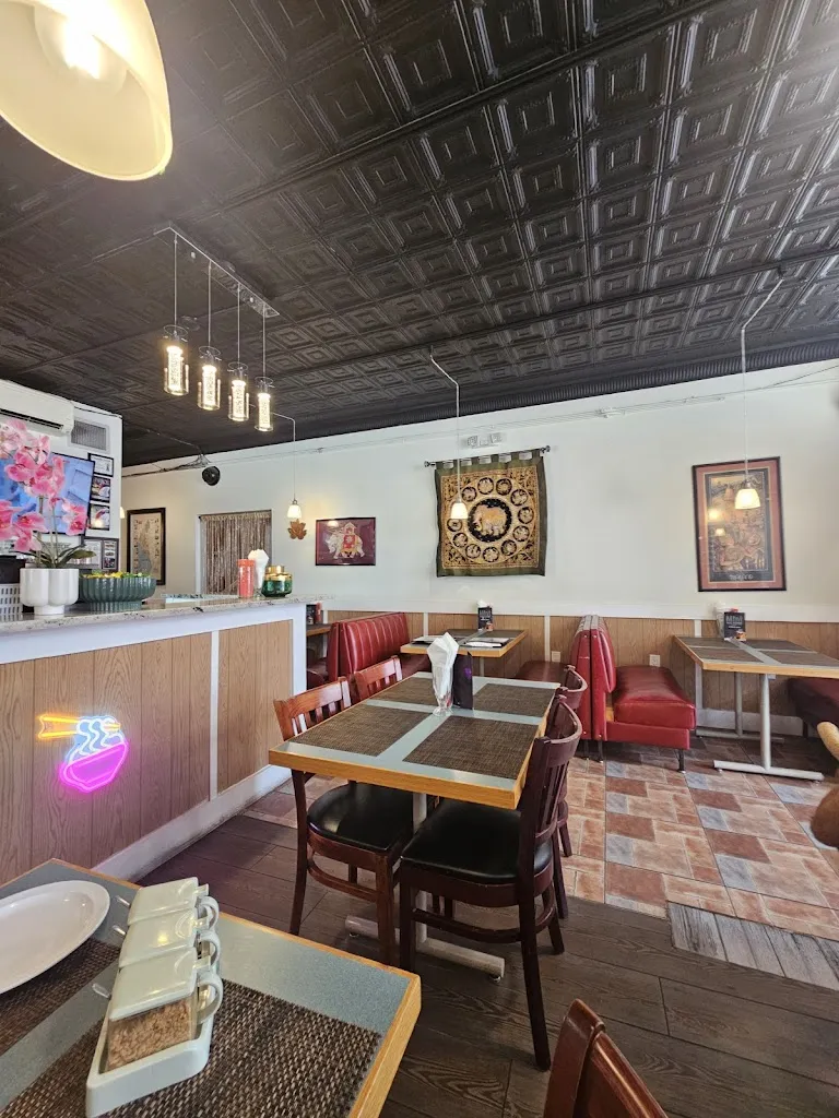 Jennifer St.Clair_Mint Thai Cuisine_Puntagorda_review