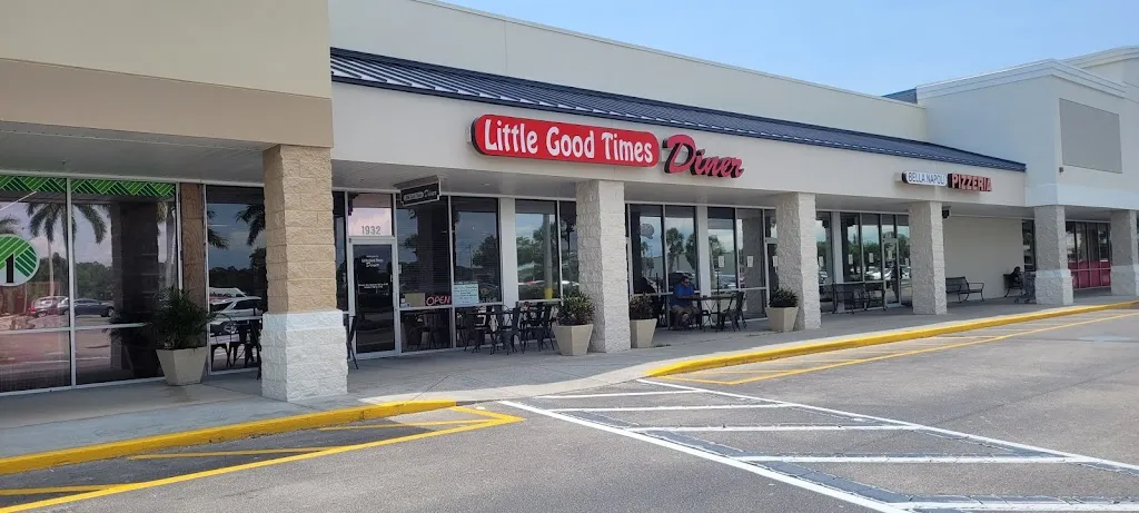 Tricia Clements_Little Good Times Diner_Puntagorda_review