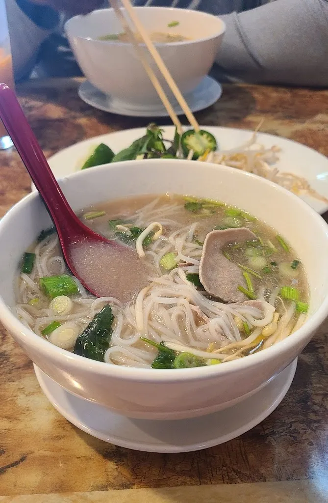 Violet Collier_Pho Saigon Punta Gorda_Puntagorda_review